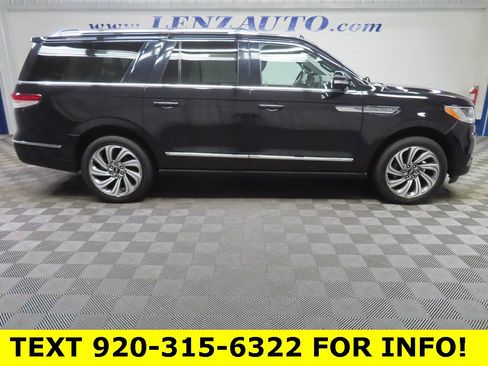 Used 2023 Lincoln Navigator L Reserve w/ Equipment Group 201A image 2