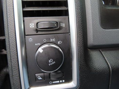 Used 2018 RAM 1500 Big Horn image 43