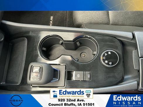 Used 2024 Nissan Rogue SV AWD/4WD image 27