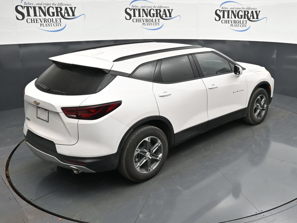 Used 2025 Chevrolet Blazer LT w/ Sound & Technology Package FWD image 24