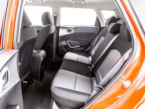 Used 2021 Kia Soul LX FWD image 28