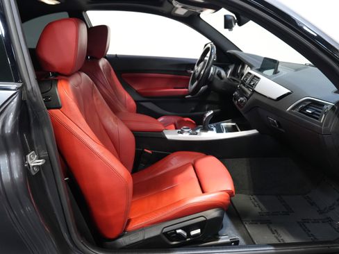 Used 2018 BMW M240i Coupe image 29