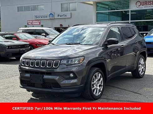 Used 2022 Jeep Compass Latitude AWD/4WD image 6