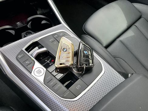 Used 2025 BMW 330i Sedan w/ M Sport Package RWD image 15