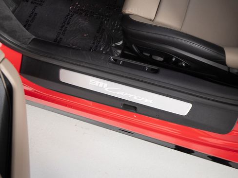 Certified 2025 Porsche 911 Carrera RWD image 22