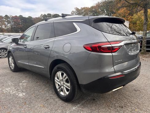 Used 2018 Buick Enclave Essence AWD/4WD image 10