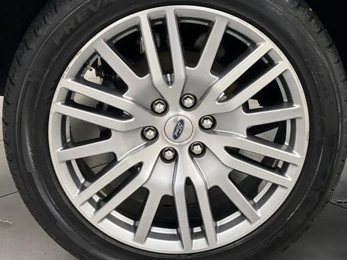 Used 2024 Ford Expedition Limited image 81