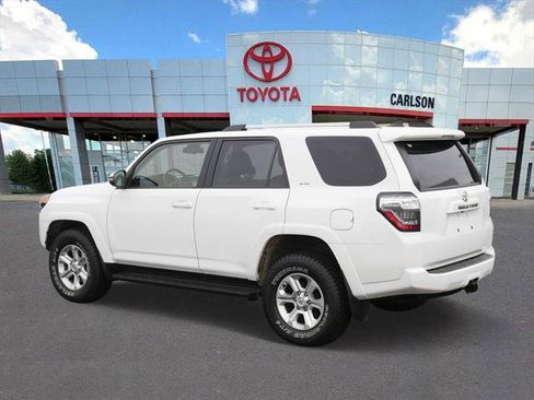 Certified 2024 Toyota 4Runner SR5 Premium image 6