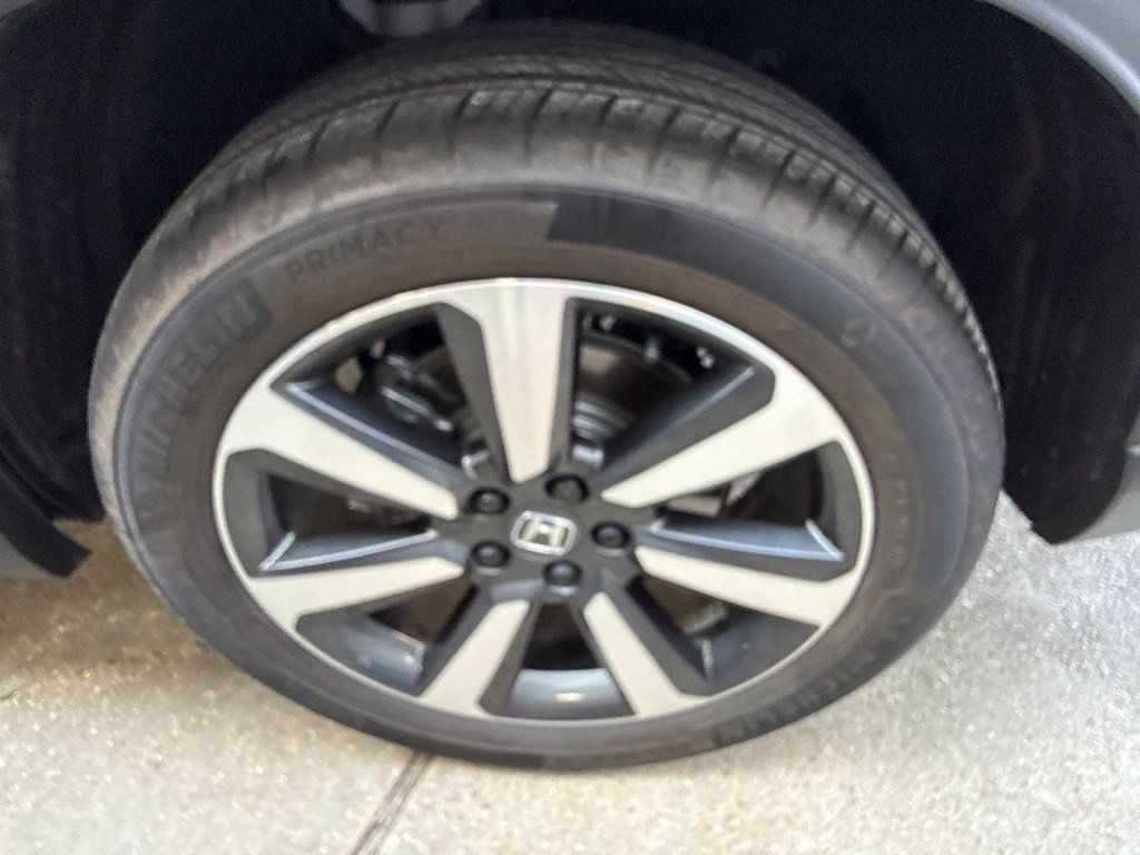 Used 2025 Honda Pilot Touring image 26