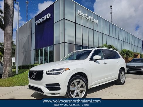 Used 2018 Volvo XC90 T5 Momentum w/ Momentum Plus Package image 1