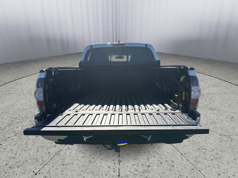 Used 2012 Toyota Tacoma 4x4 Double Cab w/ TRD Off-Road Pkg image 5