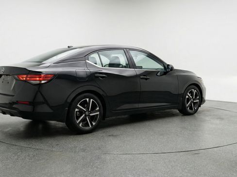 Used 2025 Nissan Sentra SV FWD image 9