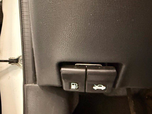 Used 2019 Nissan Versa S FWD image 13