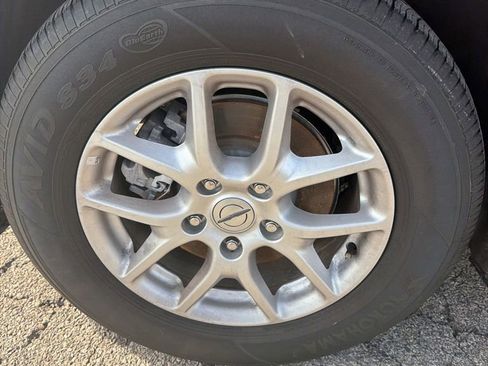 Used 2024 Chrysler Pacifica Touring-L image 10