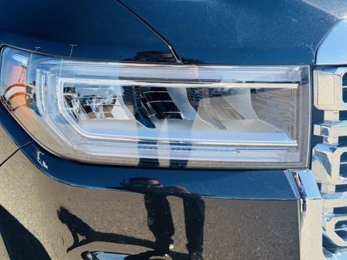 Certified 2023 GMC Acadia Denali w/ Black Diamond Edition image 14