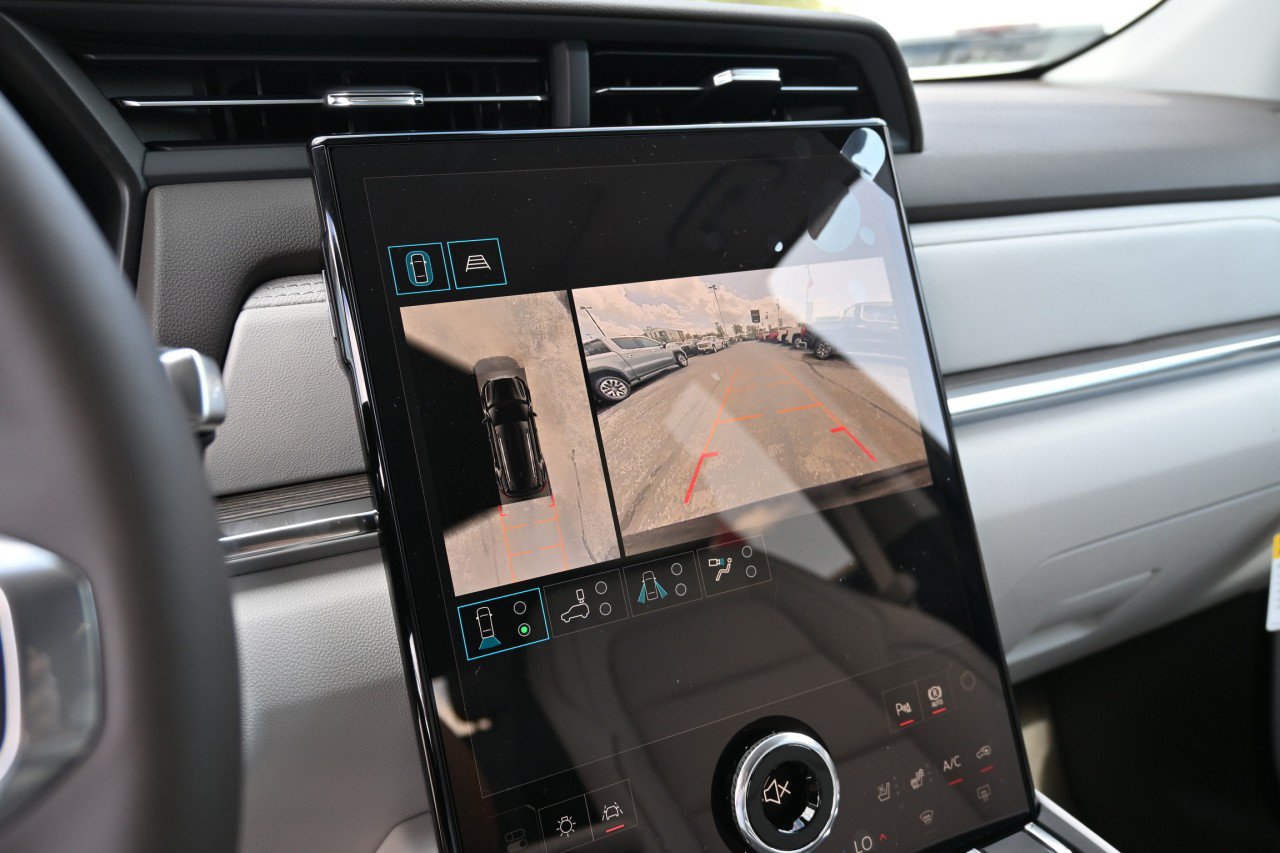 New 2027 GMC Terrain Denali AWD/4WD image 13