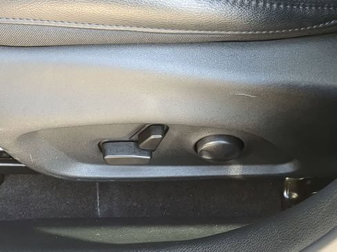 Used 2022 Jeep Compass Limited image 17