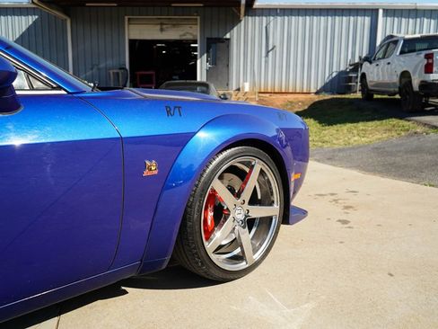 Used 2021 Dodge Challenger R/T Scat Pack RWD image 18