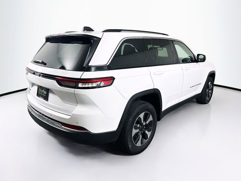 Used 2022 Jeep Grand Cherokee Limited 4xe image 9