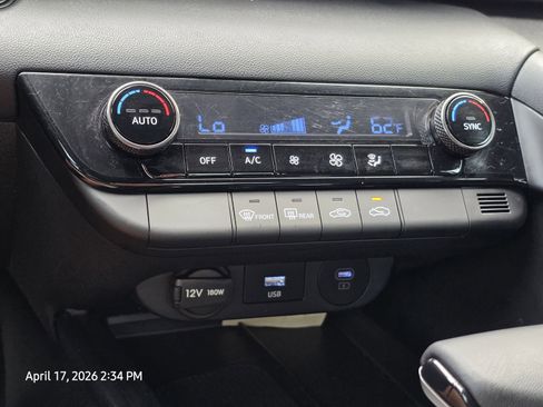 Certified 2025 Hyundai Elantra Sport FWD image 21