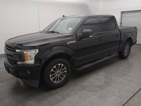 Used 2018 Ford F150 XLT w/ Equipment Group 302A Luxury RWD image 2