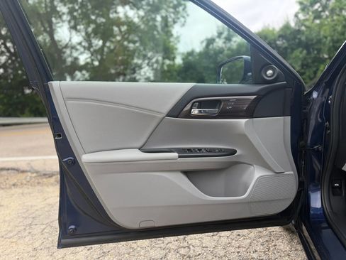 Used 2016 Honda Accord EX-L image 15