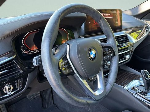 Certified 2023 BMW 530i w/ Convenience Package image 9