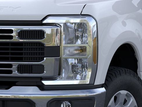 New 2024 Ford F350 XLT w/ FX4 Off-Road Package AWD/4WD image 18
