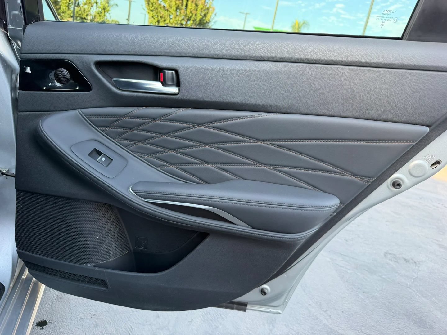 Used 2021 Toyota Avalon Limited w/ Advanced Safety Package FWD image 16