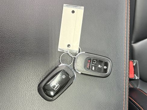Used 2023 Honda Pilot TrailSport image 41
