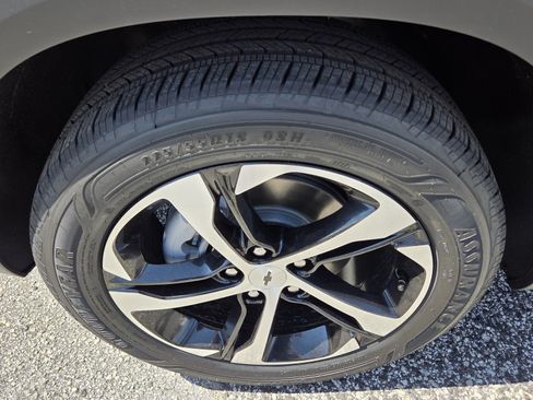 New 2026 Chevrolet Trax RS w/ Sunroof Package FWD image 13