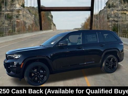 New 2025 Jeep Grand Cherokee Limited w/ Black Appearance Package RWD image 4