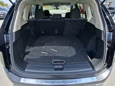 Used 2023 Nissan Rogue SV FWD image 21