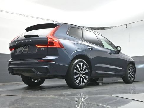 Used 2024 Volvo XC60 B5 Core AWD/4WD image 39