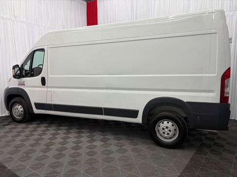 Used 2017 RAM ProMaster 2500 FWD image 5
