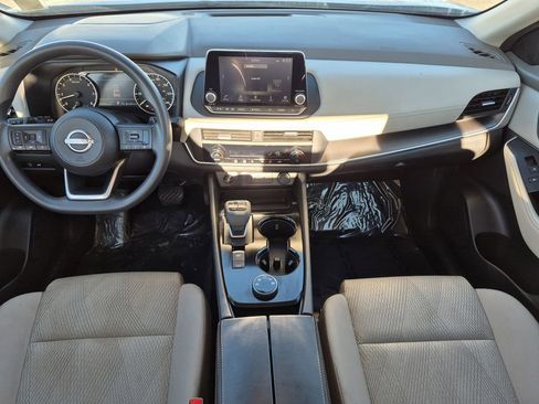 Used 2024 Nissan Rogue SV image 14