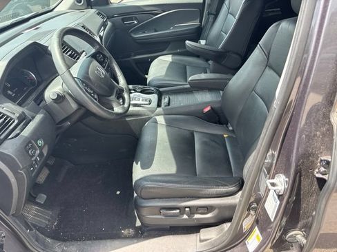 Used 2022 Honda Pilot Touring image 5