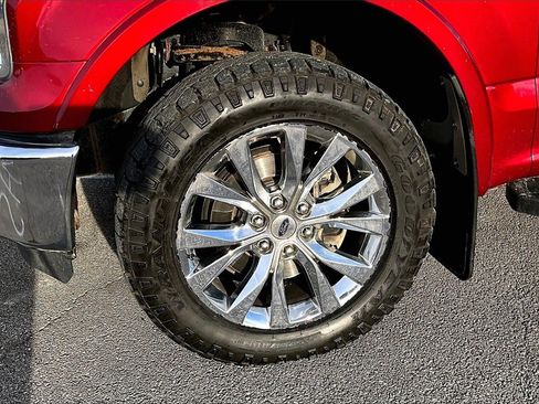 Used 2016 Ford F150 Lariat w/ Equipment Group 501A Mid image 8