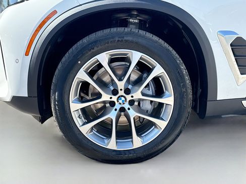 New 2026 BMW X5 sDrive40i RWD image 42