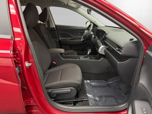 Used 2024 Hyundai Kona SEL image 15