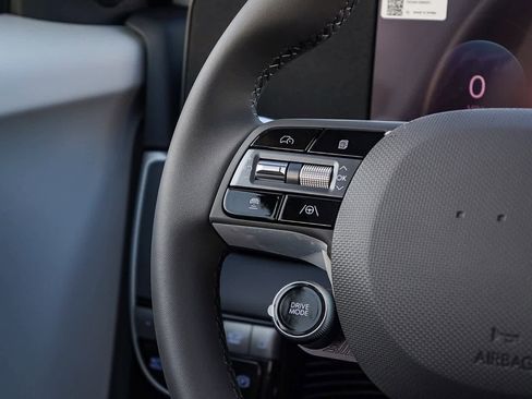 New 2026 Hyundai Ioniq 5 SEL image 18