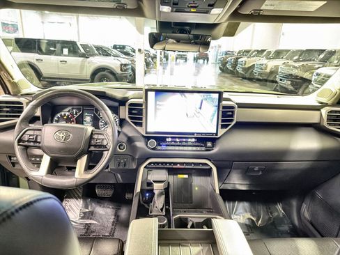 Used 2023 Toyota Tundra Limited AWD/4WD image 20