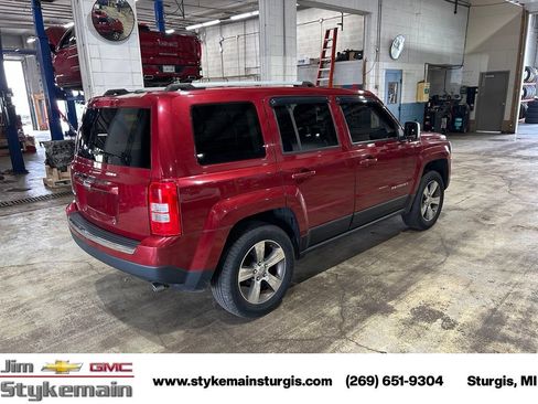 Used 2016 Jeep Patriot High Altitude AWD/4WD image 7