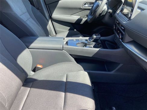 New 2026 Nissan Rogue SV image 31