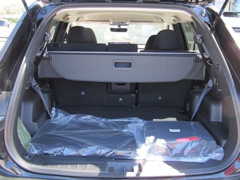 New 2026 Mitsubishi Outlander ES FWD image 5
