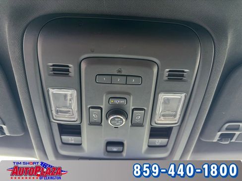 Used 2021 GMC Yukon SLT w/ SLT Luxury Plus Package image 32