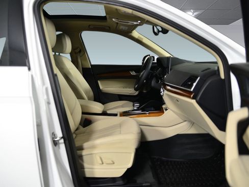 Certified 2023 Audi Q5 2.0T Premium Plus w/ Premium Plus Package image 19