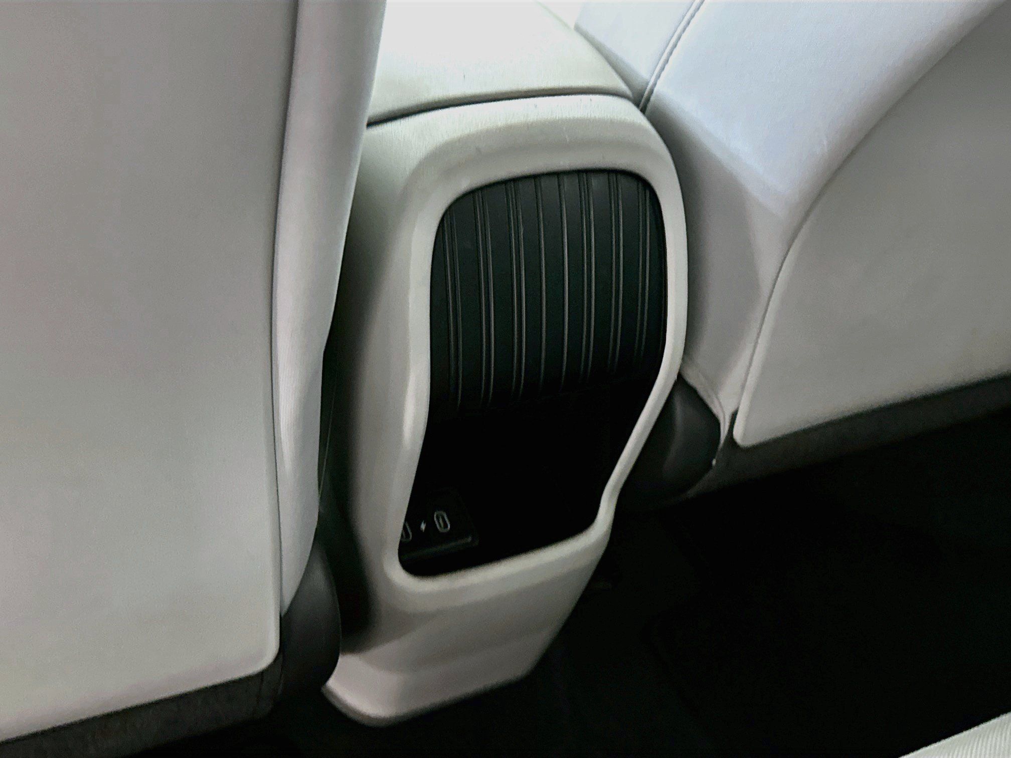 Used 2024 Hyundai Kona SE FWD image 28