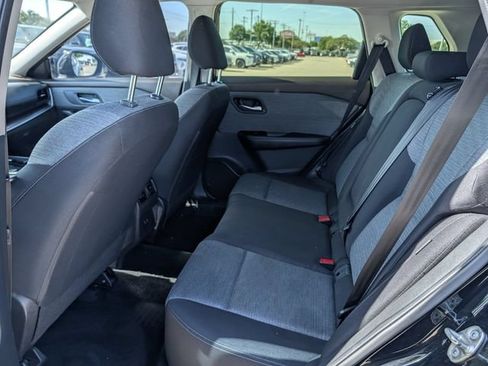 Used 2023 Nissan Rogue SV FWD image 24