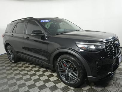 Used 2025 Ford Explorer ST
